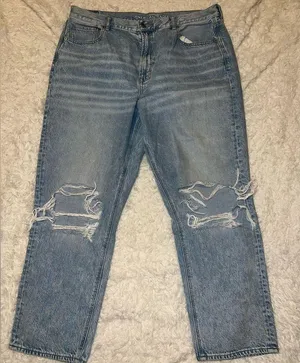 American Eagle Mom Jean Size 18 Light Wash Denim with Distressing thumbnail 2