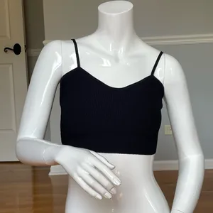 Aritzia Babaton Black Knit Cropped Cami Tank Top Women’s Size S Stretch thumbnail 1