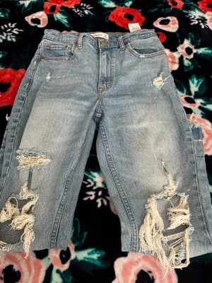 Abercrombie and Fitch jeans thumbnail 3