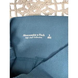 Abercrombie & Fitch Women’s Ribbed Leggings Size Small Teal High Rise thumbnail 4