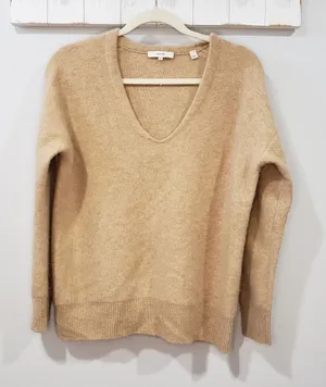 Vince Cashmere Weekend V-Neck Sweater XXS thumbnail 1