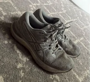 ASICS Running Shoes thumbnail 1