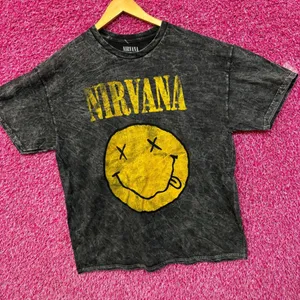 Nirvana Nevermind Dead Eye Smiley Grunge Acid Wash Tee XL thumbnail 3