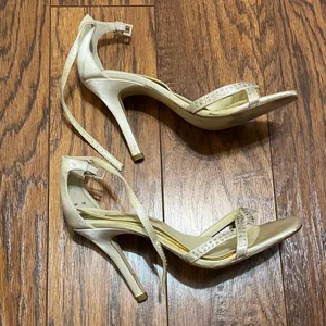 Off White Satin Strappy Jeweled Heels Size 7 thumbnail 2