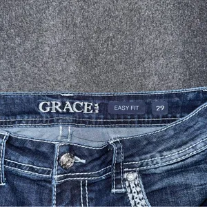 Grace In LA Women’s Feather Aztec Embellished Bootcut Blue Jeans Size 29 x 34 thumbnail 8