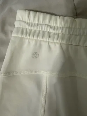 Lululemon Softstreme High-Rise Shorts 4" thumbnail 5
