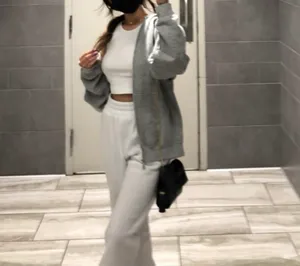 Gildan Zip-Up Hooded Sweater thumbnail 2