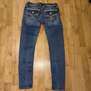 Rock Revival Lanlan Skinny Low Rise Jeans Womens size 26 Rodeo thumbnail 2