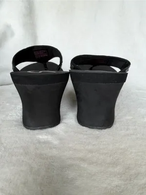 Skechers Black Wedge Flip Flops with Silver Rhinestone Straps Size 6 thumbnail 4