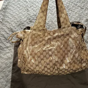 Gucci Hysteria Beige and BrownCrystal Large GG Water-resistant Shoulder Bag thumbnail 16