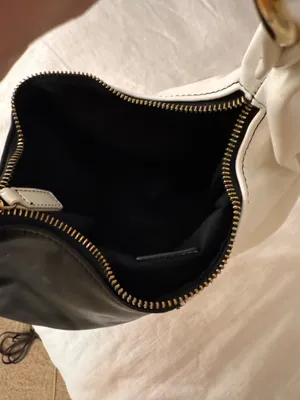Urban Outfitters Black and White Two-Tone Chain Shoulder Bag thumbnail 4