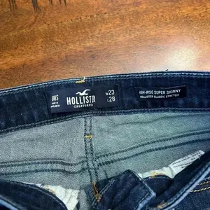 Hollister High Rise Super Skinny Jeans thumbnail 4
