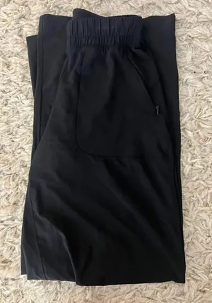 Lululemon Swift Wide-Leg Mid-Rise Pants thumbnail 3