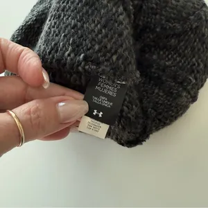 Under Armour Black Knit Pom-Pom Beanie thumbnail 4