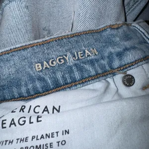 American Eagle Baggy Jeans thumbnail 4