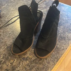 Vince Camino heals size 9 thumbnail 2