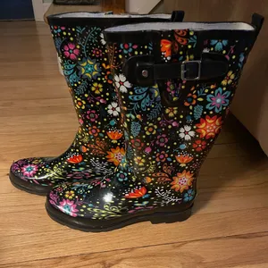 Western Chief Floral Rain Boots thumbnail 1