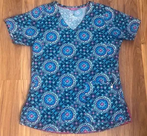 Vera Bradley scrub top in a Navy Medallion print Size XS thumbnail 1