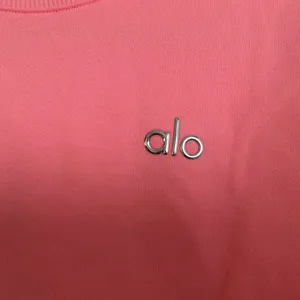 Alo Yoga Cropped Accolade Crewneck Neon Bubblegum XS thumbnail 3