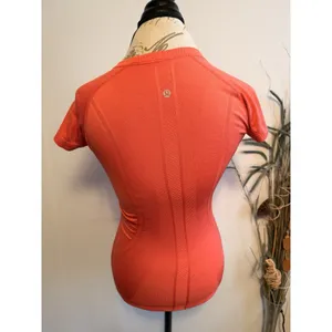 Lululemon Swiftly Tech Short Sleeve Shirt Top Orange Women's Size‎ 4 thumbnail 3