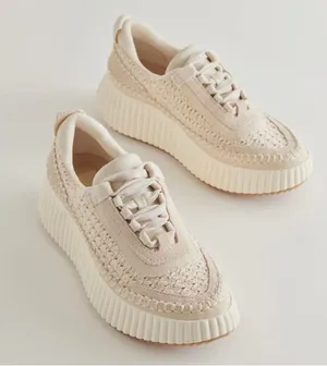 Dolce Vita Dolen Sneakers in Sandstone Knit size 8.5 thumbnail 1