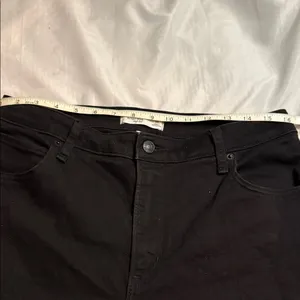 Abercrombie & Fitch Black Cropped Jeans thumbnail 5