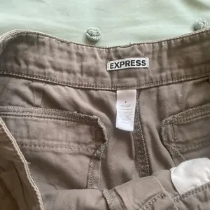 Express cargo shorts sz 6 thumbnail 2