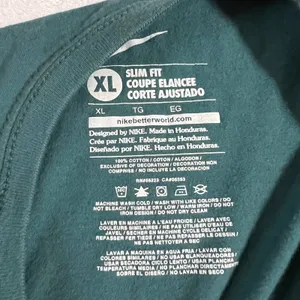 Nike Crewneck Slim Logo Graphic Fit T-Shirt Size XL Cotton Athleisure Casual thumbnail 4
