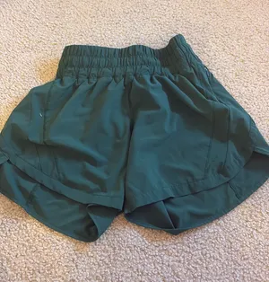 Lululemon Shorts thumbnail 1