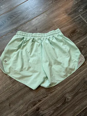 Women's Lululemon Light Mint Hottie Hot Shorts with liner/pocket size 6 Tall thumbnail 3