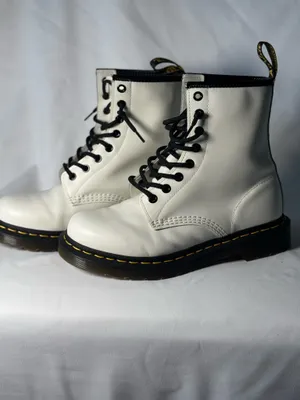 Dr. Martens Boots White Leather Women’s thumbnail 2