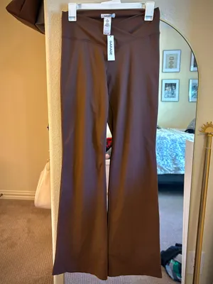 Garage High-Waisted Crossover flare leggings - Chocolate Brown - S thumbnail 2