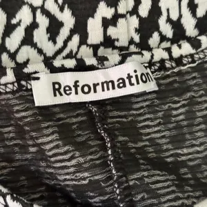 Reformation Kenmare Dress in Le Chat Size L Black White Animal Print‎ thumbnail 5