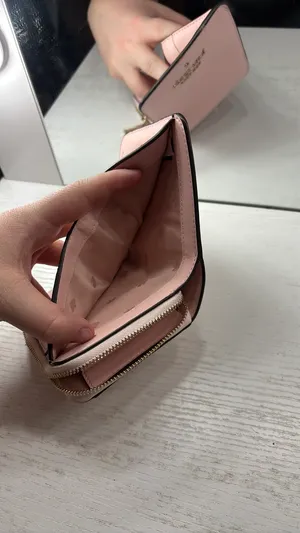 Kate Spade wallet thumbnail 5