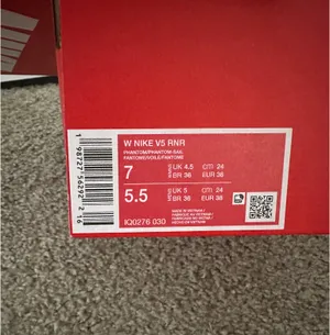 Nike V5 Women’s shoes  thumbnail 4