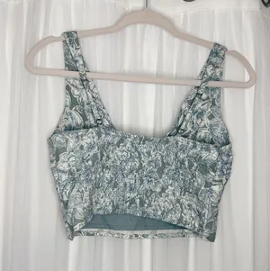 Abercrombie & Fitch Floral Crop Top - Blue and White thumbnail 2