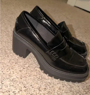 Black heel loafers Size 6.5 thumbnail 2