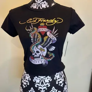 Ed Hardy NWT  Graffiti Crop Top size medium thumbnail 1