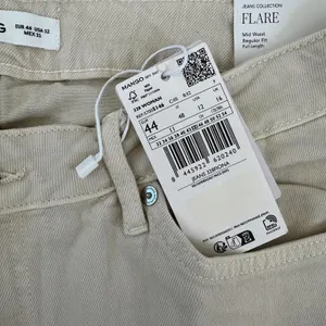 Mango Medium-Rise Flared Jeans NWT Fiona Ecru Size 12 (EUR 44) thumbnail 3