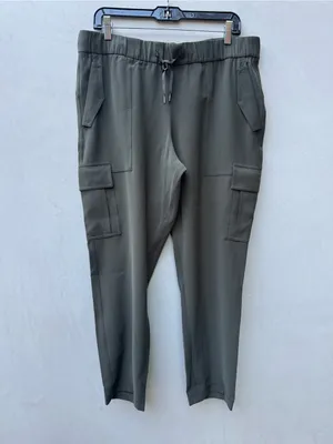Lululemon Ready Set Cargo Pants Dark Olive Travel Woven Size 12 thumbnail 4
