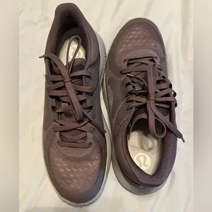 Lululemon strong feel shoes thumbnail 4