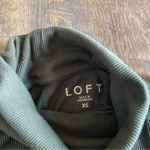Loft Turtleneck Shirt Ribbed Long Sleeve XS Stretch Olive Green thumbnail 4