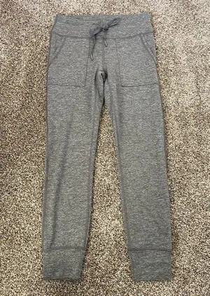 Women’s Offline by Aerie Regular Rise Short Inseam Warmup Legging Heather Gray M thumbnail 5