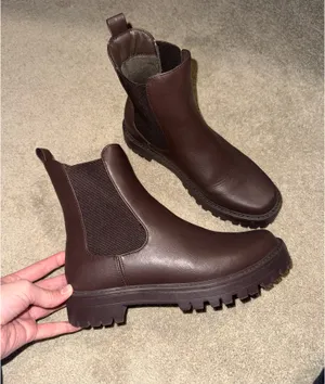 Cushionare Women’s brown booties thumbnail 2