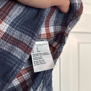 American Eagle cozy cabin cropped blue plaid flannel xsmall thumbnail 6