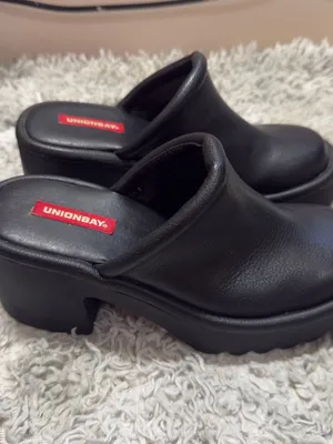 Vintage Style Unionbay "Amber" Black Chunky Platform Clogs - Size 7.5M thumbnail 2
