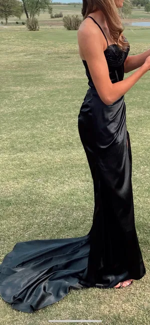 Prom Dress Black thumbnail 6