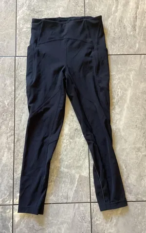 Lululemon Pants Womens 4 Black High Rise Side Pocket Reflective Running Leggings thumbnail 1