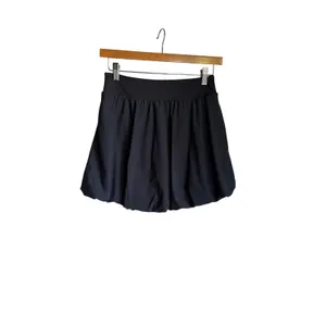 Old Navy Sleek Tech Go-Dry High Rise Bubble Skort Small Navy Tennis Golf thumbnail 5