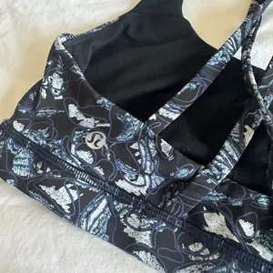 Lululemon Sports Bra thumbnail 2